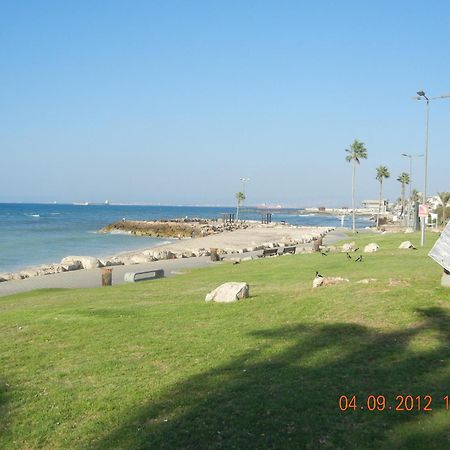 Beach Place Apartments 海法 外观 照片