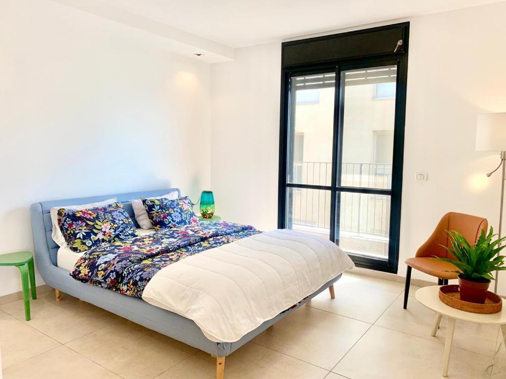 Beach Place Apartments 海法 外观 照片