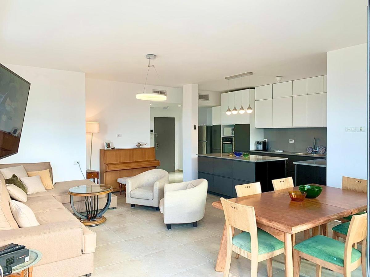 Beach Place Apartments 海法 外观 照片