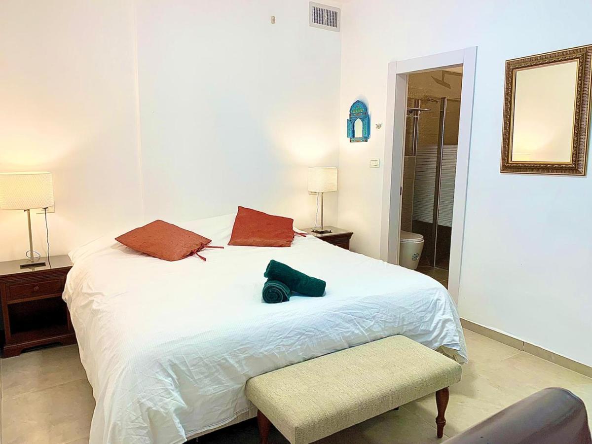 Beach Place Apartments 海法 外观 照片