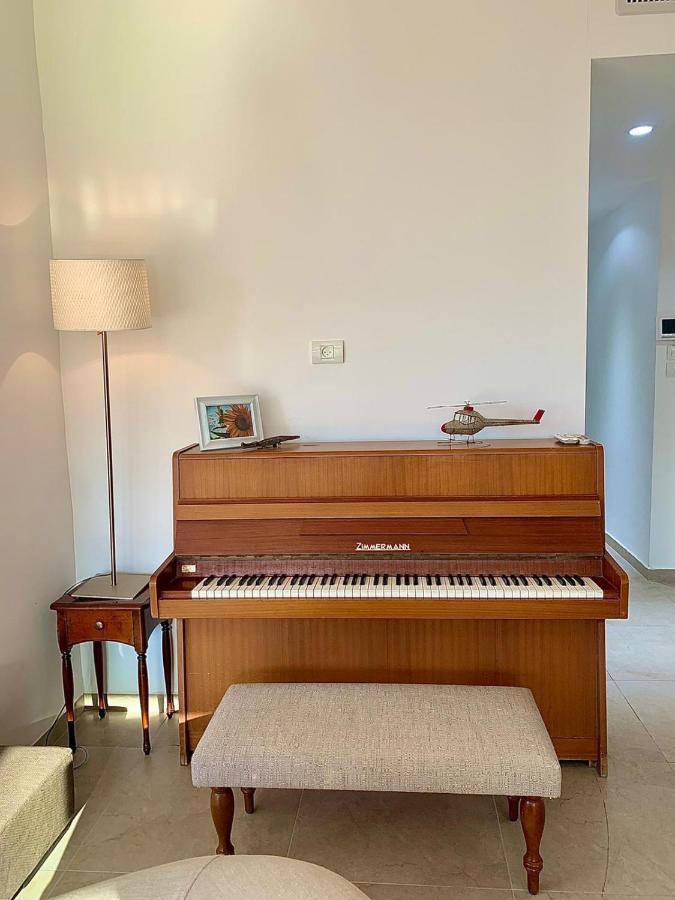 Beach Place Apartments 海法 外观 照片