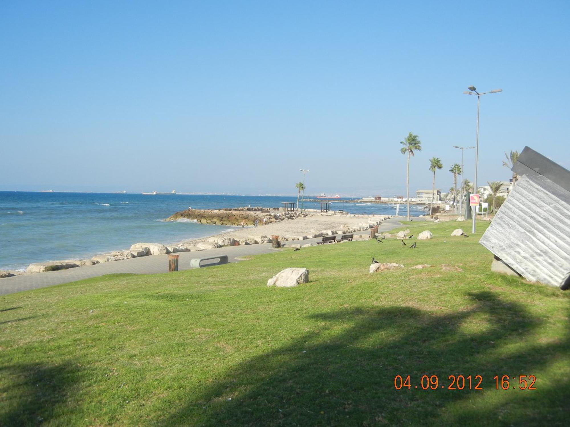 Beach Place Apartments 海法 外观 照片